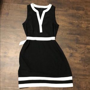 Black and white Ann Taylor dress